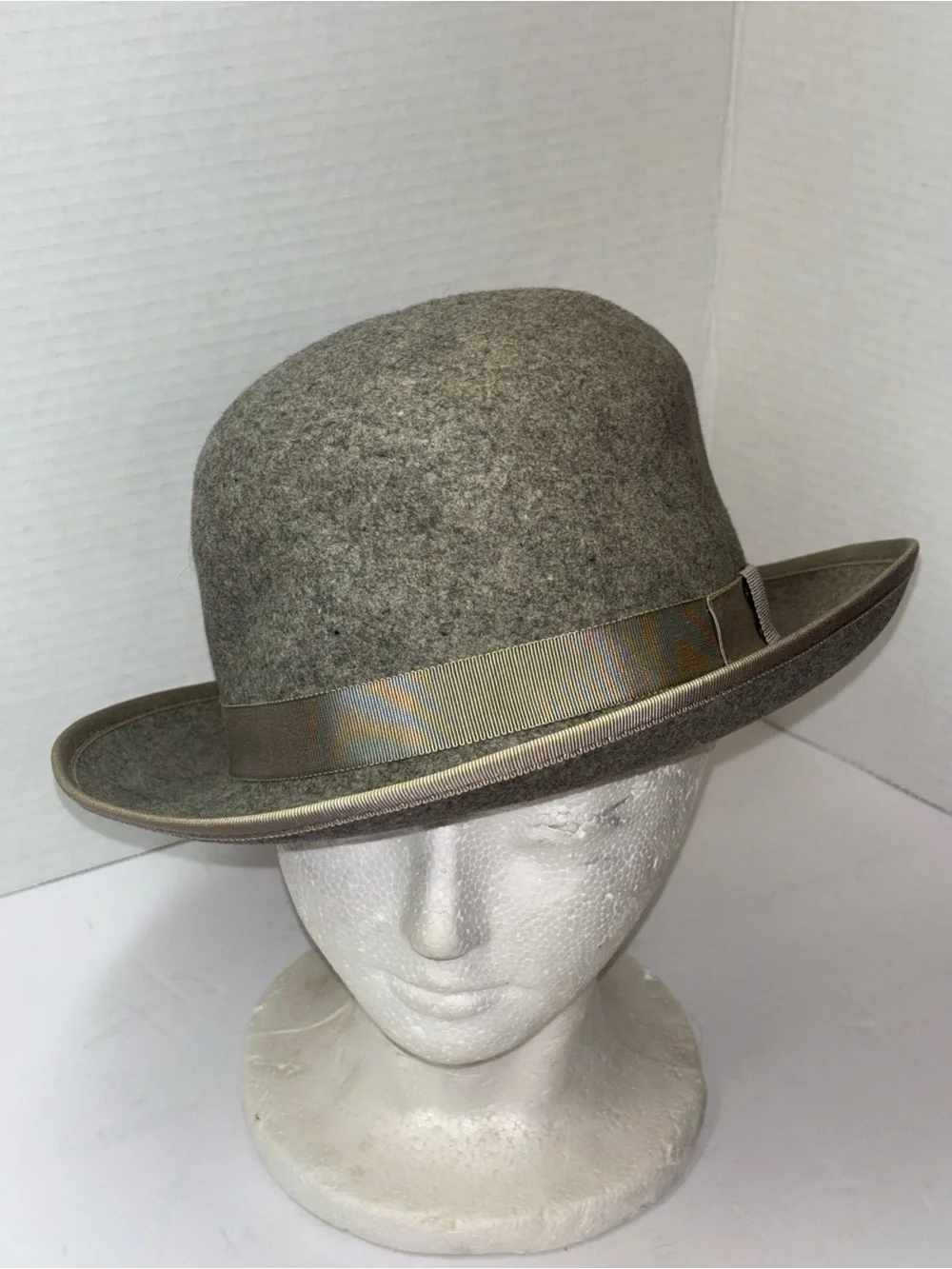 Esprit Grey Felt Bowler Hat with Grosgrain Trim Vintage 1980’s Back to College